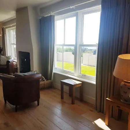 Mara House 度假居 *